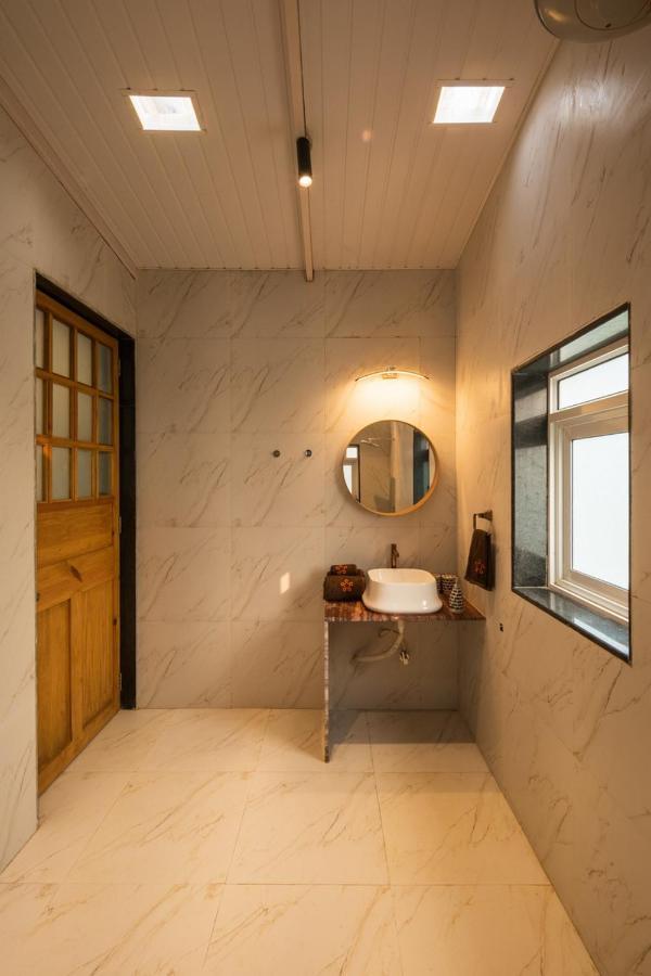 Saffronstays Turquoise Maison, Karjat Exterior foto